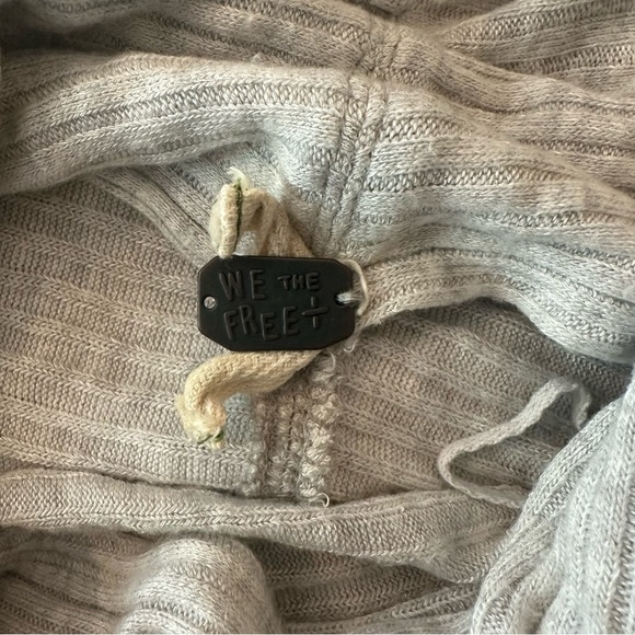 Free People Grey Open Back Long Sleeve Shirt - Picture 3 of 5